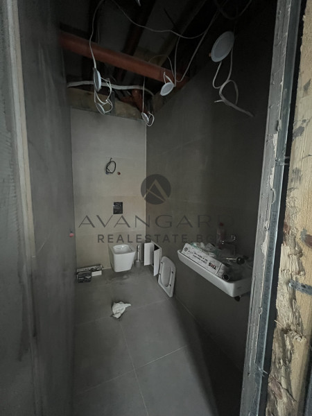 TWO STORY HOUSE ON SUPERCENTER NEAR TRAP