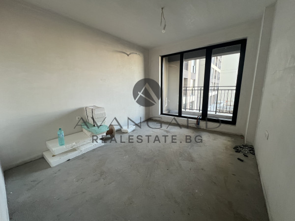 Spacious one -bedroom apartment in front of act 16