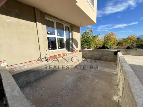 ACT 14! TWO BEDROOM WITH YARD! NEW BUILDING