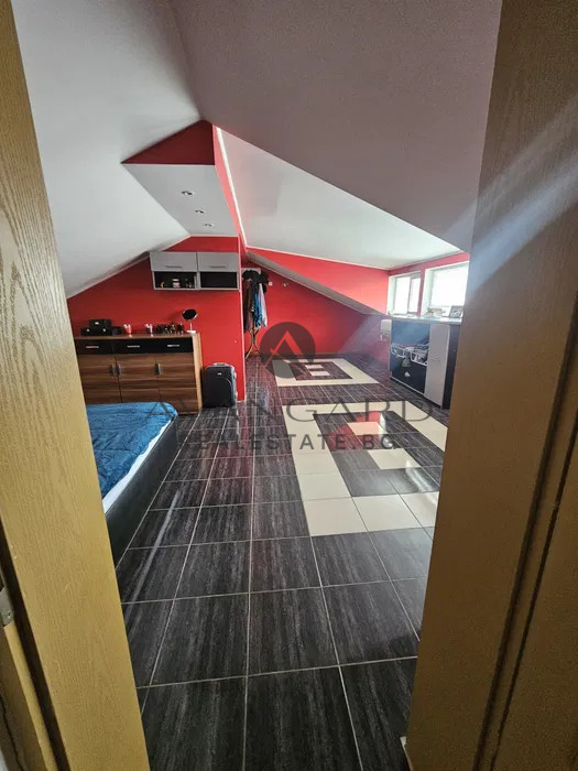 Two -storey house /brest
