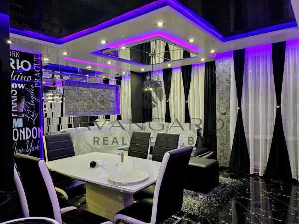 Furnished three-room apartment with parking space