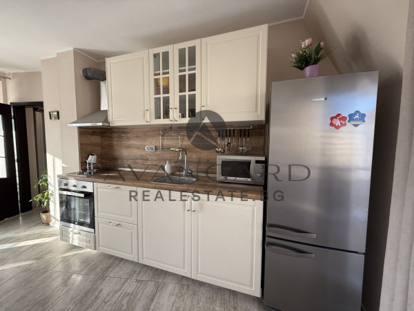 ДВУСТАЕН ОБЗАВЕДЕН! ЦЕНТЪР! ТОРО ГРАНДЕ!