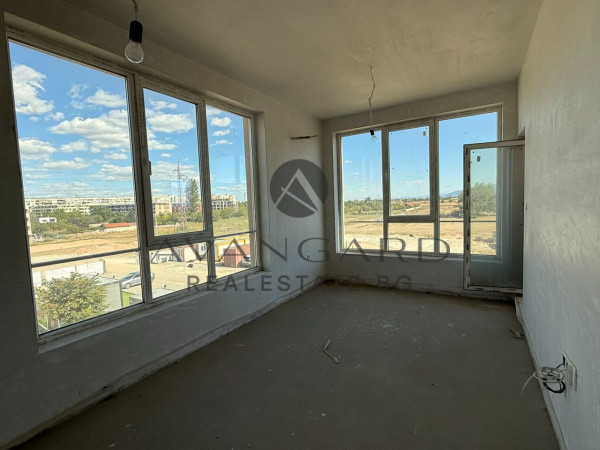 In front of Act16! Two -bedroom apartment! Smirnenski!