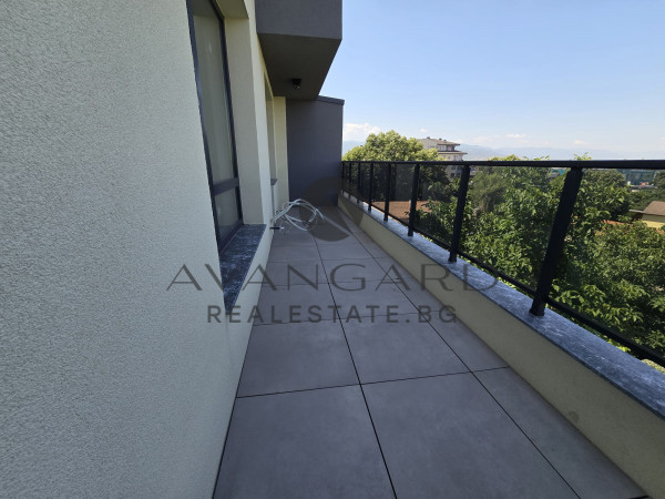 Spacious one -bedroom / new building with Act 16