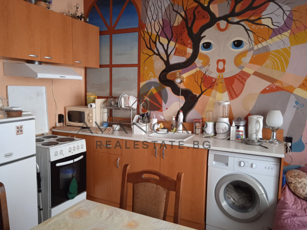 THREE-ROOM APARTMENT NEAR THE CAMEL