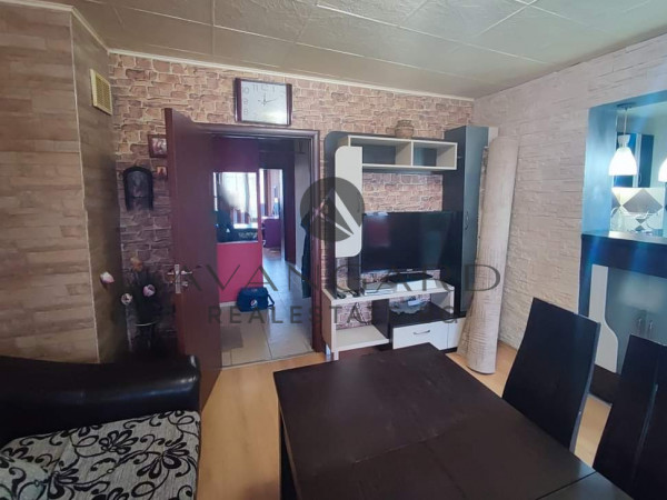 Four -bedroom apartment to the old town