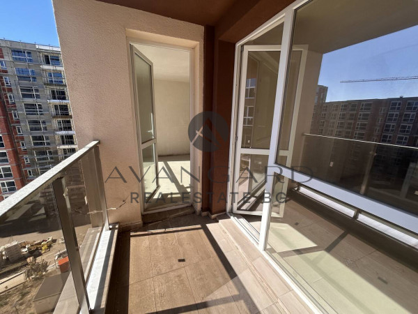 ДВУСТАЕН В КЮЧУК ПАРИЖ С АКТ 16 !