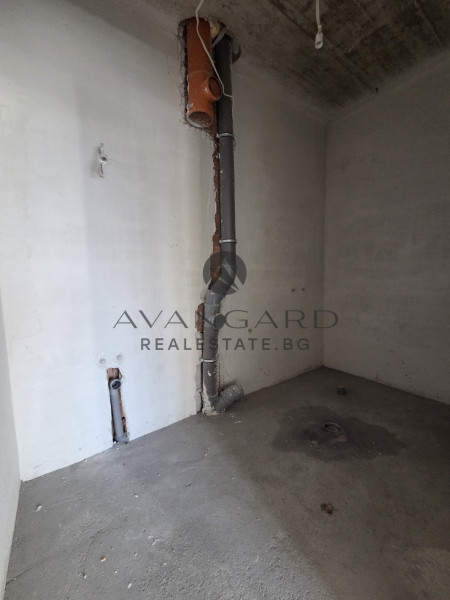 Тристаен Апартамент/Кършияка/ АКТ 16