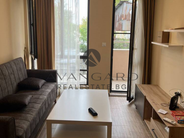 Elected one -bedroom apartment with act 16