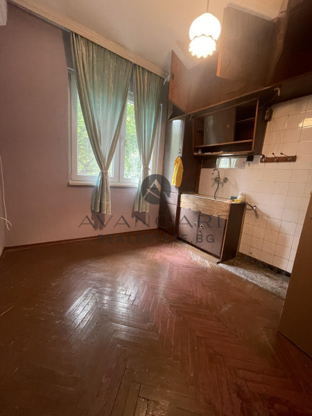 THREE-ROOM REAL SQUARE NEPTUNE
