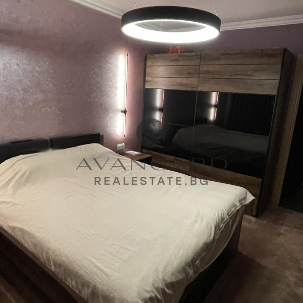 CENTER EAST !!! LUXURY TWO-ROOM APARTMENT!!!