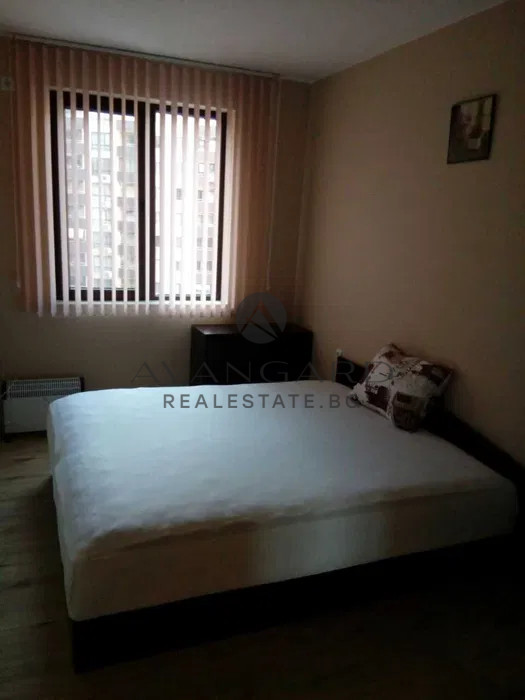 Three -bedroom furnished / Kyuchuk Paris