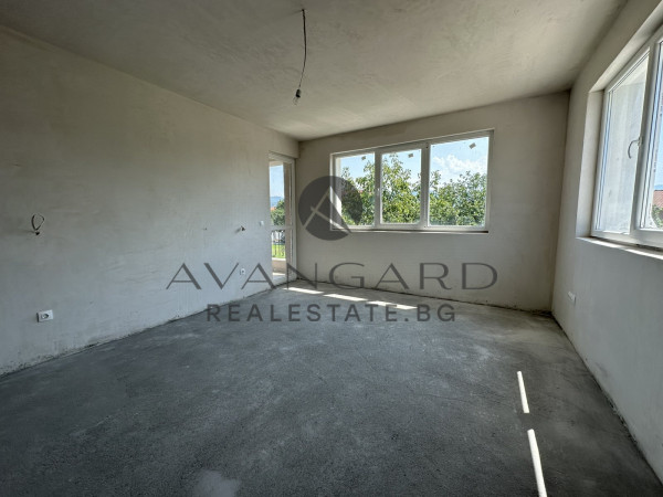 House with yard / act16 / Komatevo