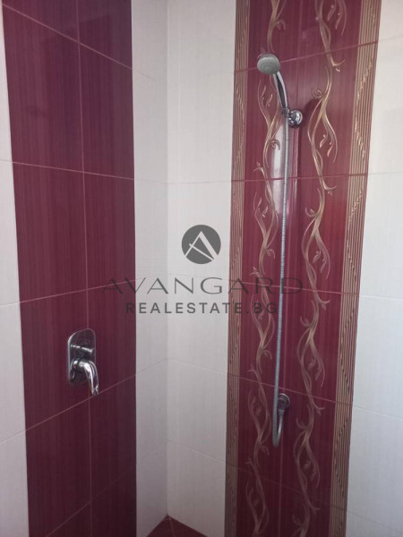 Three -bedroom with parking space + Studio Kamenitsa 2