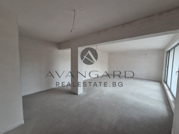 ТРИСТАЕН с АКТ 16 В СТАРИЯ ГРАД