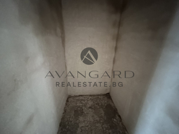 SPACIOUS FOUR BEDROOM WITH GARAGE