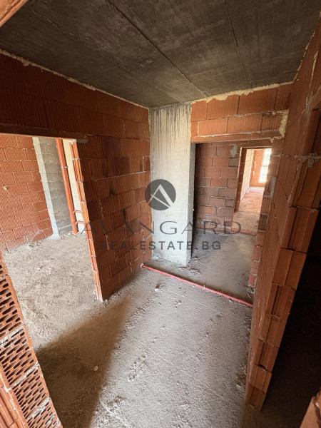 Two bedroom with parking space! Southern