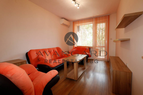 Двустаен апартамент в Каменица 1