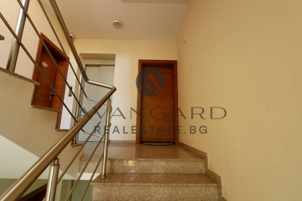 Двустаен апартамент в Каменица 1