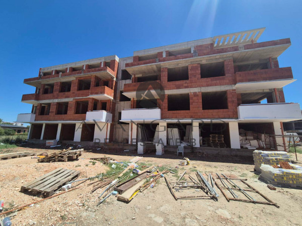 One -bedroom apartment with parking space included in the price