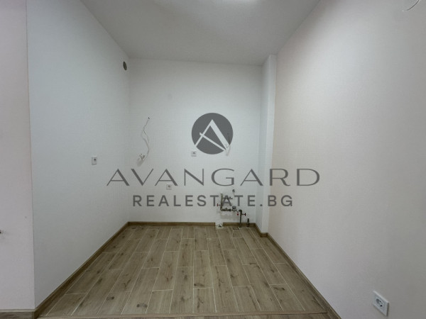 ТЪРГОВСКО ПОМЕЩЕНИЕ / КЪРШИЯКА