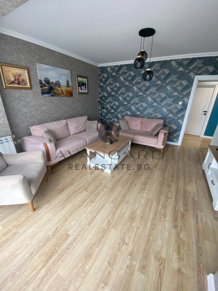 Luxury two -bedroom apartment to Mall Plovdiv