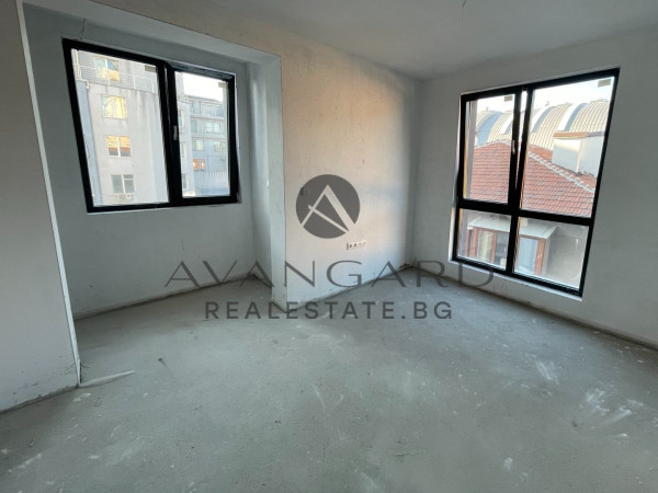 Two -bedroom apartment in the center