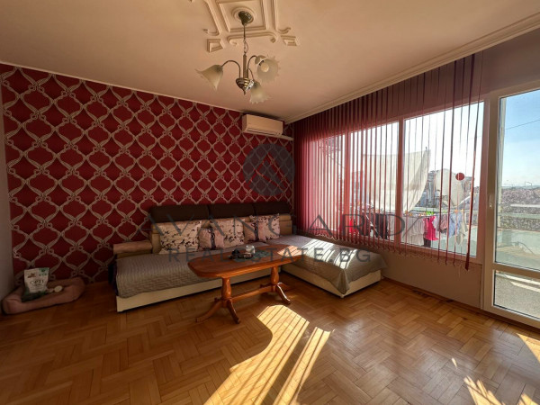 A three -bedroom furnished! Real square footage! Komatevo!