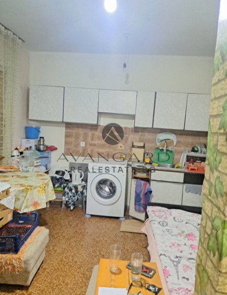 THREE-ROOM APARTMENT! THRACIA!