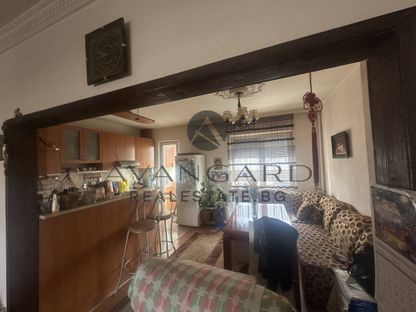 A renovated two -bedroom apartment to Kaufland