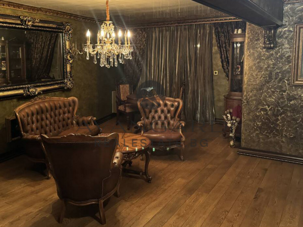 Two-room LUXURIOUSLY FURNISHED