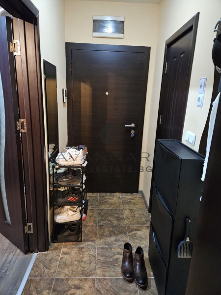 Двустаен с възможност за закупуване на паркомясто !