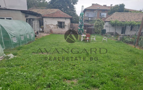 SINGLE-FAMILY HOUSE PROSLAV quarter
