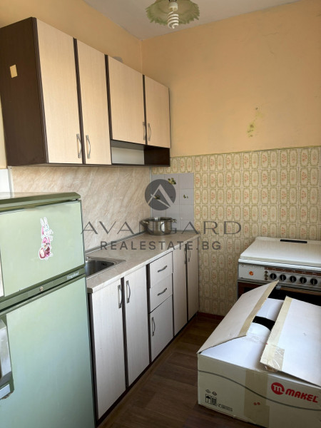 THREE BEDROOM FURNISHED! REAL SQUARE! SUNRISE