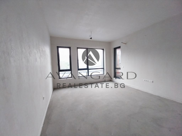 АКТ 16! Тристаен апартамент С 34 кв.м. ХОЛ / Мол Пловдив