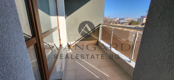 ОБЗАВЕДЕН ДВУСТАЕН!!!