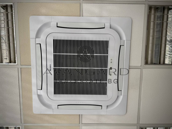 ПРОСТОРЕН ОФИС / ТОП ЛОКАЦИЯ / ЦЕНТЪР