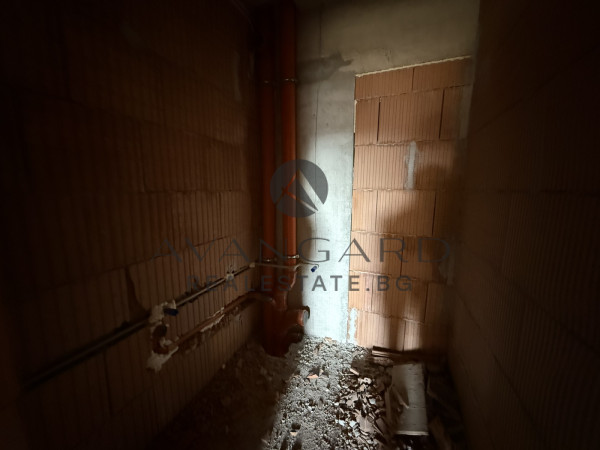 ТРИСТАЕН АПАРТАМЕНТ! МЛАДЕЖКИ ХЪЛМ!