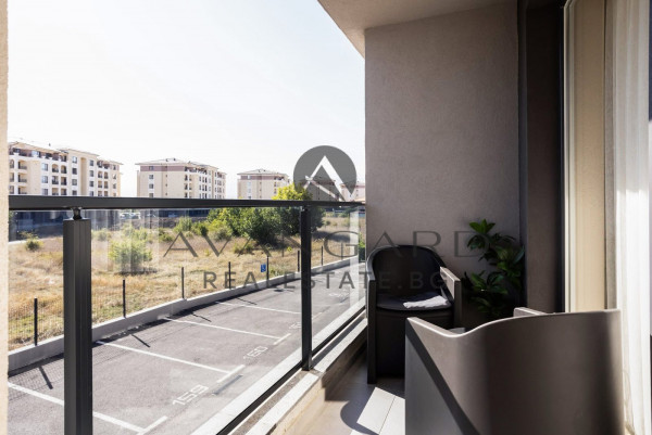 Луксозен двустаен Остромила