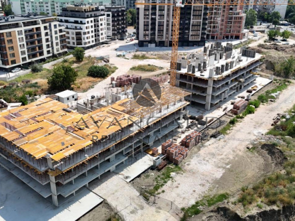 ТОП ЛОКАЦИЯ! Тристаен луксозна сграда