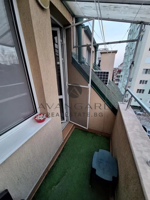 Furnished one -bedroom to Palmed!