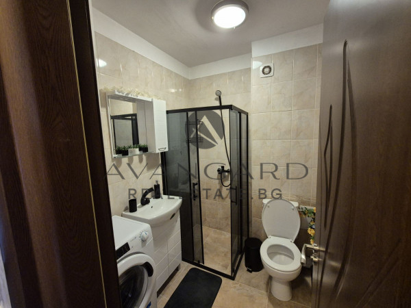 Three -bedroom furnished youth hill
