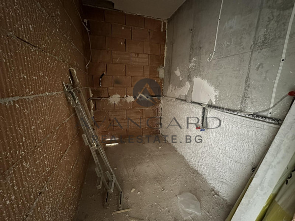 One -bedroom / new modern building