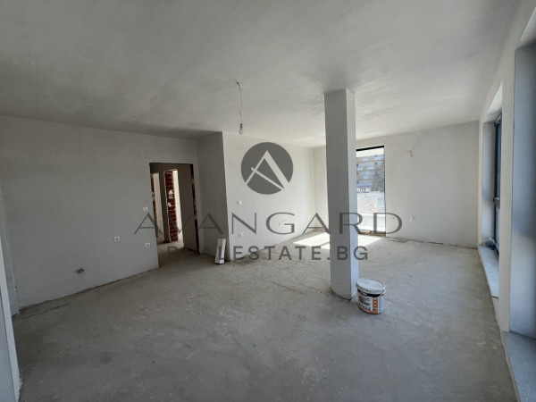 Тристаен апартамент / Кършияка