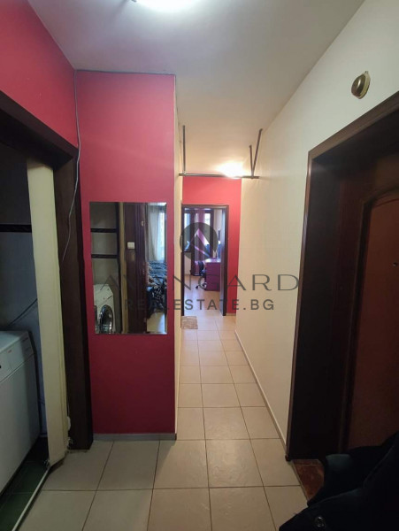 Four -bedroom apartment to the old town