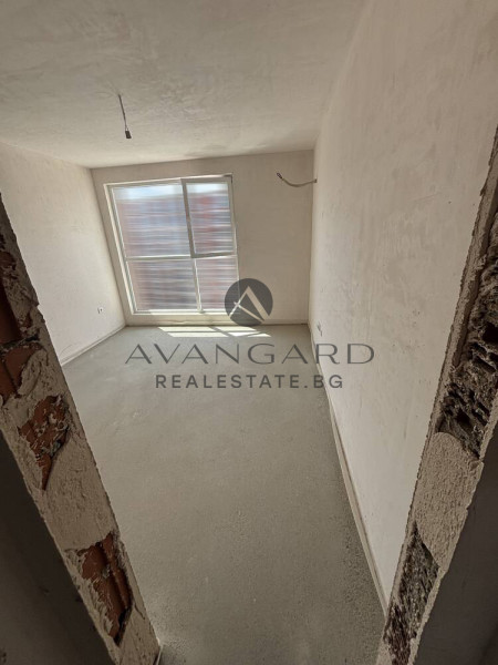 ПРОСТОРЕН ТРИСТАЕН С АКТ16 / ЮЖНО ИЗЛОЖЕНИЕ