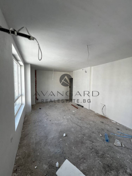 ТРИСТАЕН АПАРТАМЕНТ С АКТ 14 / КЮЧУК ПАРИЖ