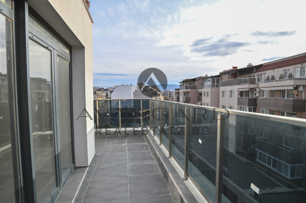 Three bedroom to Mall Plovdiv!