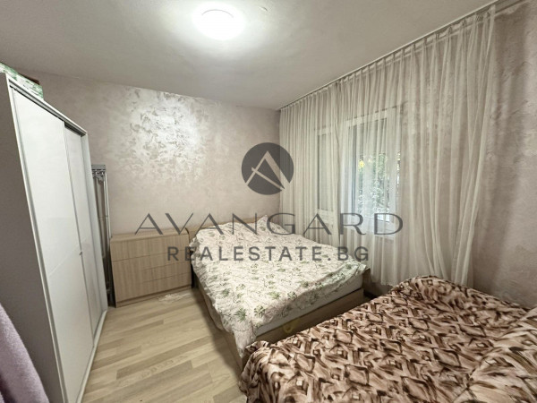 Двустаен обзаведен до Форума