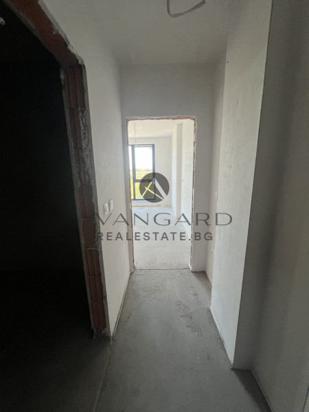 Three-room apartment / Karshiyaka